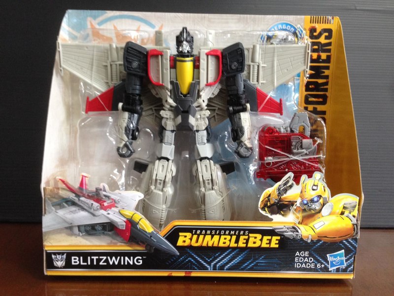 Blitzwing In Hand Images Of Energon Ignitors Nitro Series  (1 of 13)